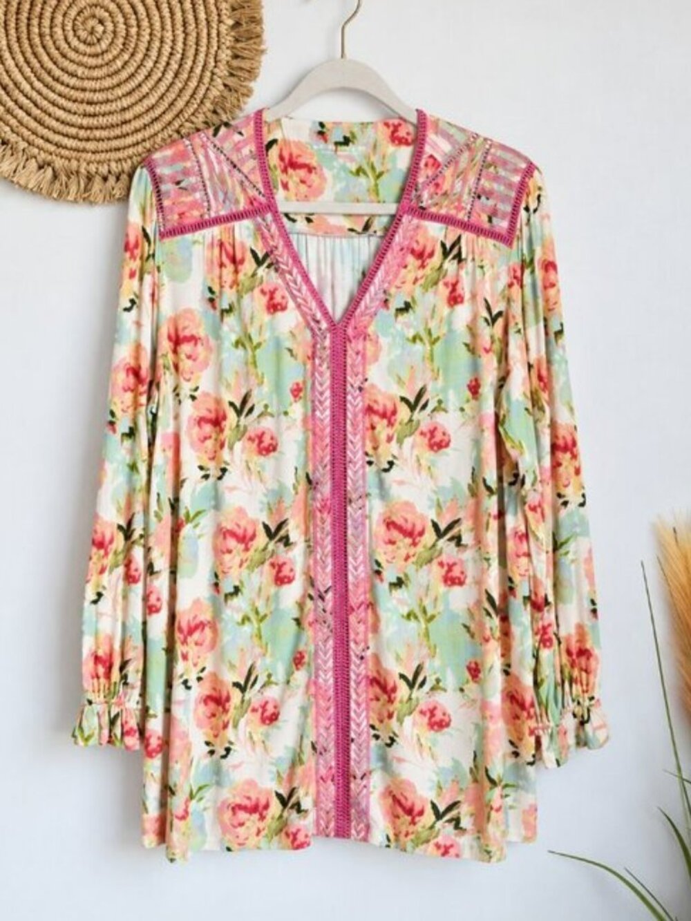 Soft Surroundings Essex Watercolor Floral Embroidered Knit Tunic Top SZ Large